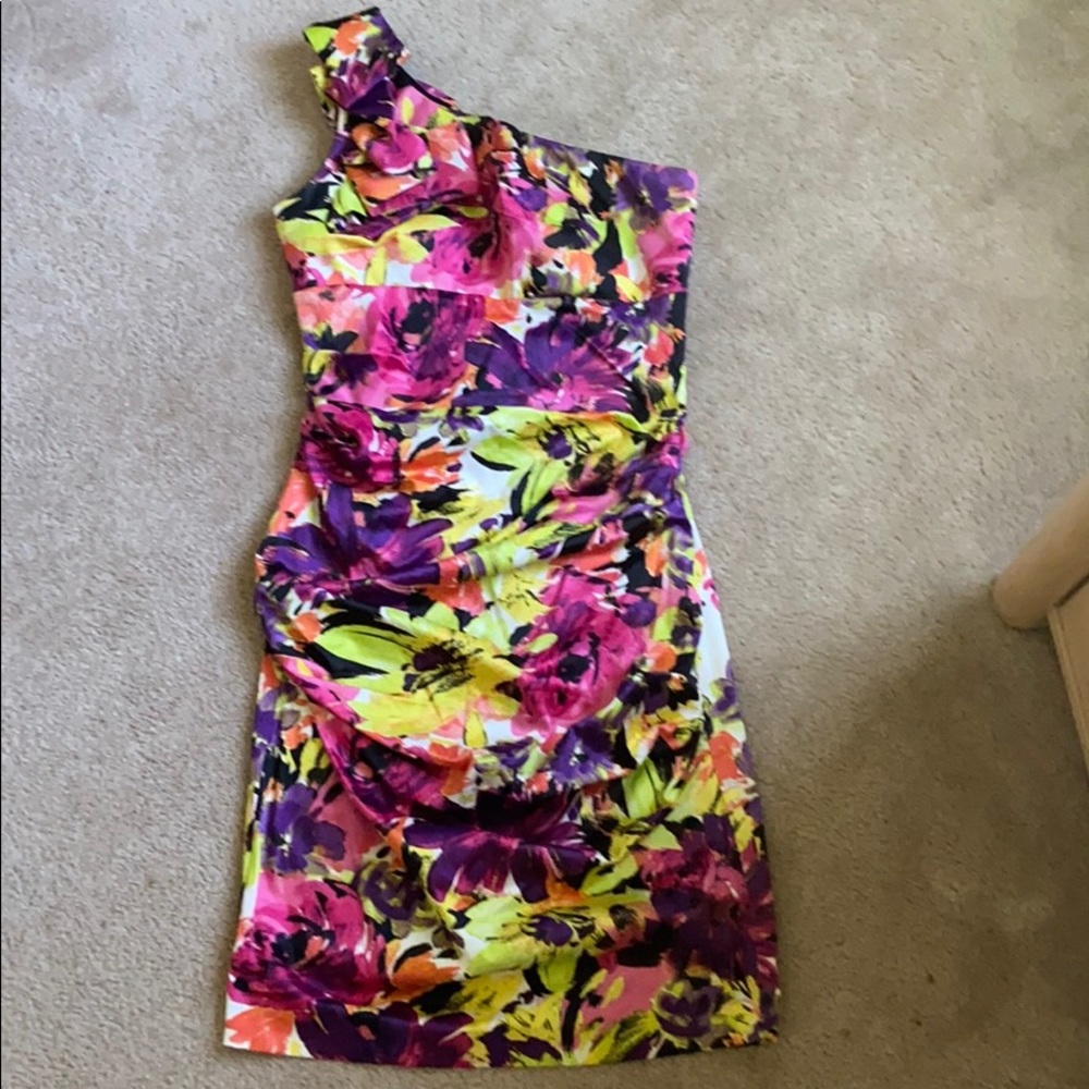 Roulette one shoulder summer dress